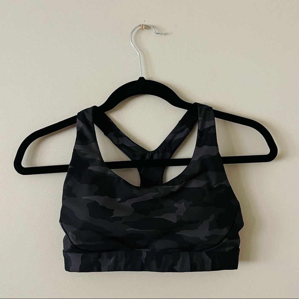 Athleta camo sports bra. Size small